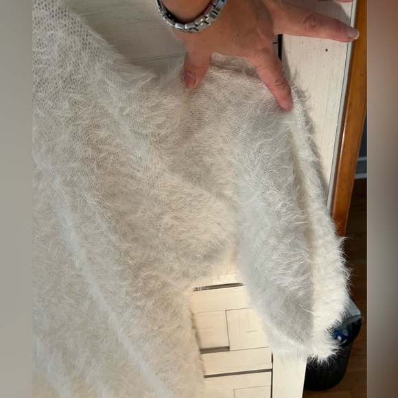 London Kaye eyelash scoop neck pull over sweater medium - Picture 4 of 6